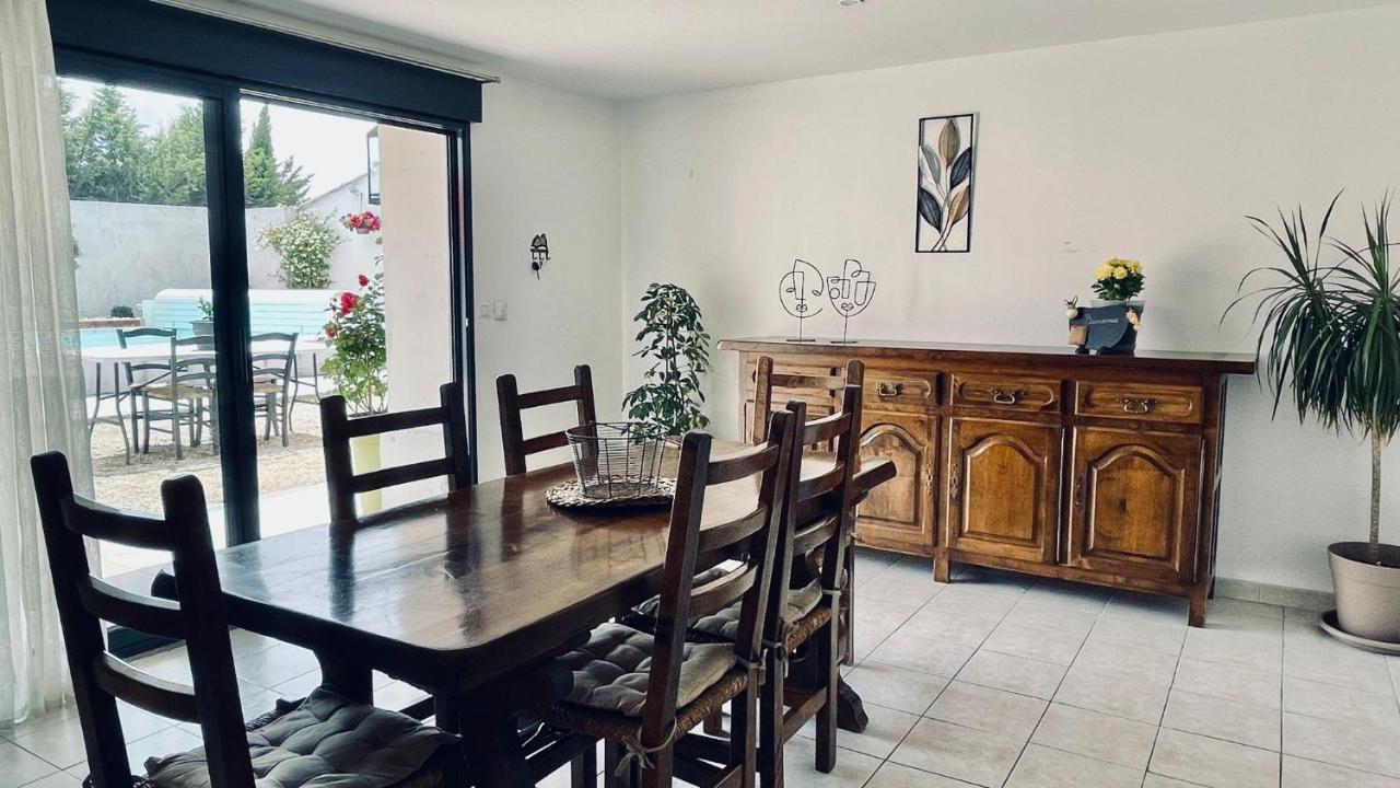 Chez Eric Et Marine Villa Robion en Luberon Dış mekan fotoğraf
